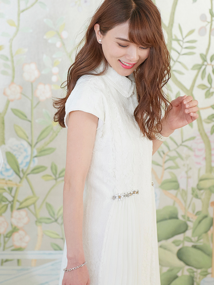 Chesty チェスティ レースプリーツワンピース 0 White Online Shop 公式通販サイト Chesty チェスティ レースプリーツワンピース 0 White Online Shop 公式通販サイト