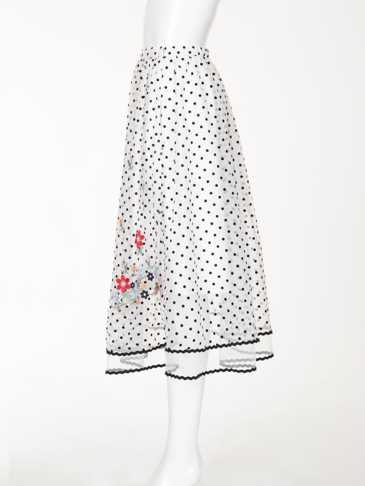 ドットチュール刺繍スカート