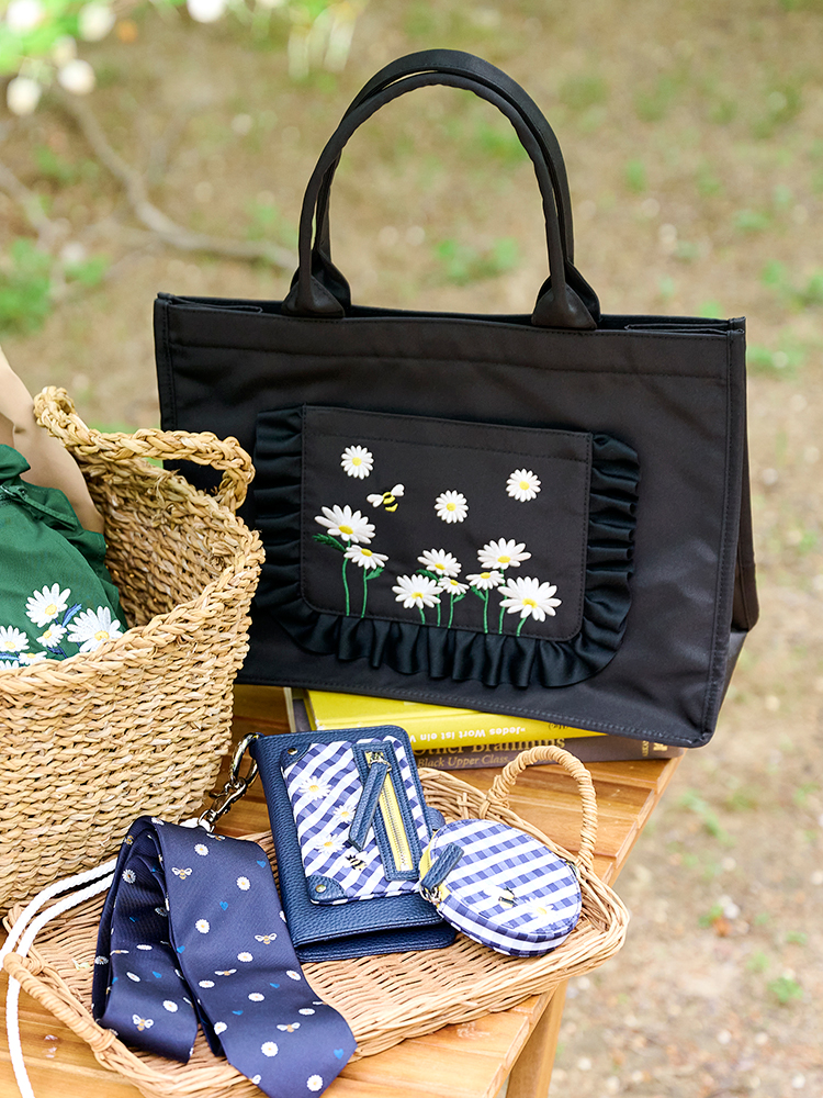 ガーデン刺繍トートバッグ